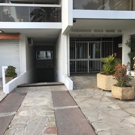 App Le Rocazur Avec Piscine Et Parking En Bord De Mer A 500M Du Centre Ville Menton Exteriör bild